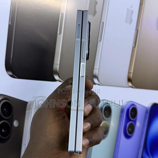 Samsung Galaxy Z Fold6 256 GB Gray - thumbnail 4