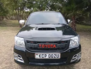 Toyota Hilux 2012 Black