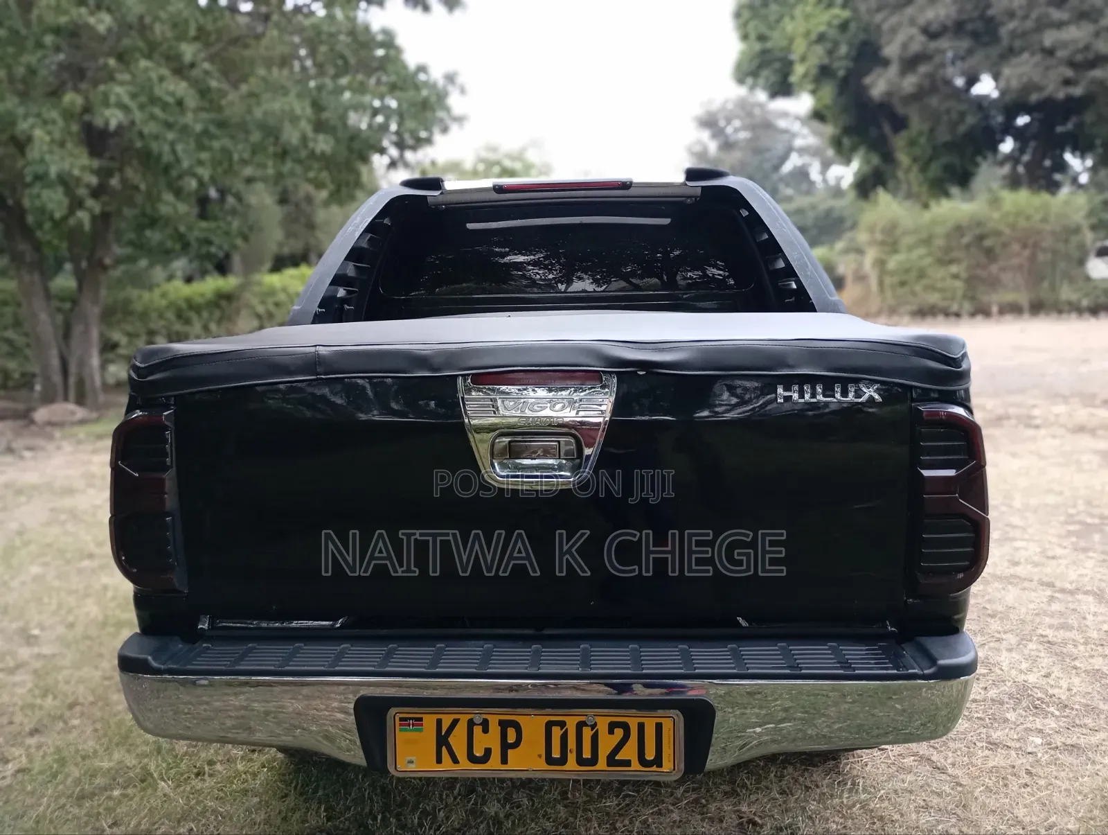 Toyota Hilux 2012 Black