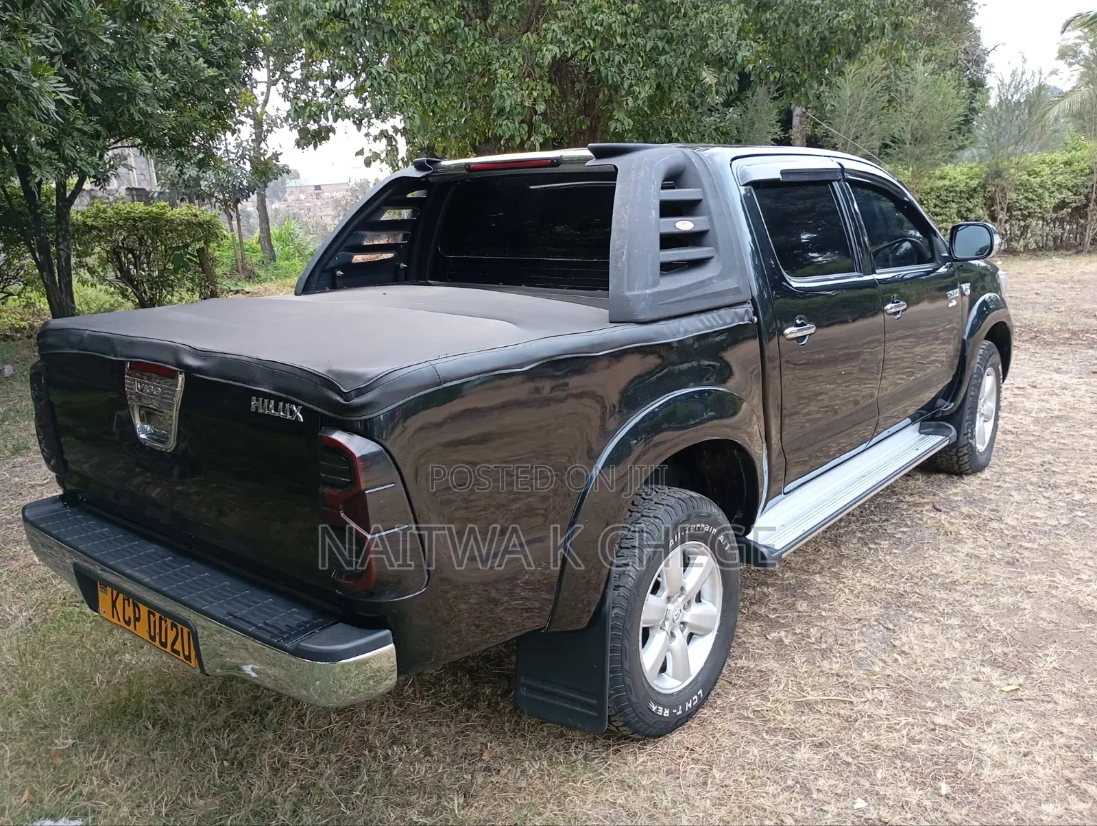 Toyota Hilux 2012 Black