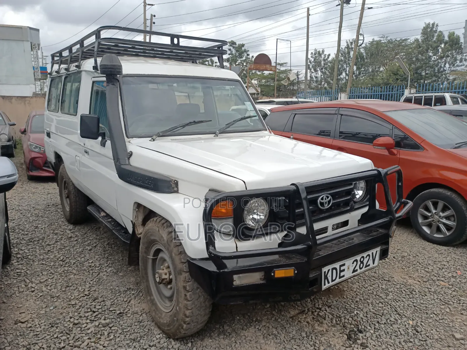 Toyota Land Cruiser 2006 White