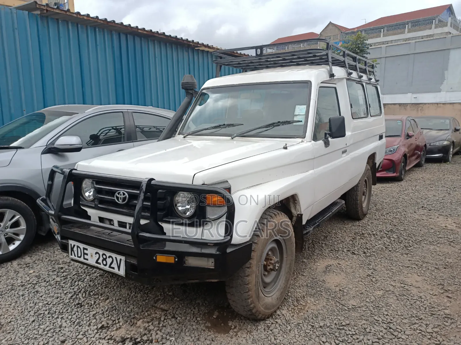 Toyota Land Cruiser 2006 White