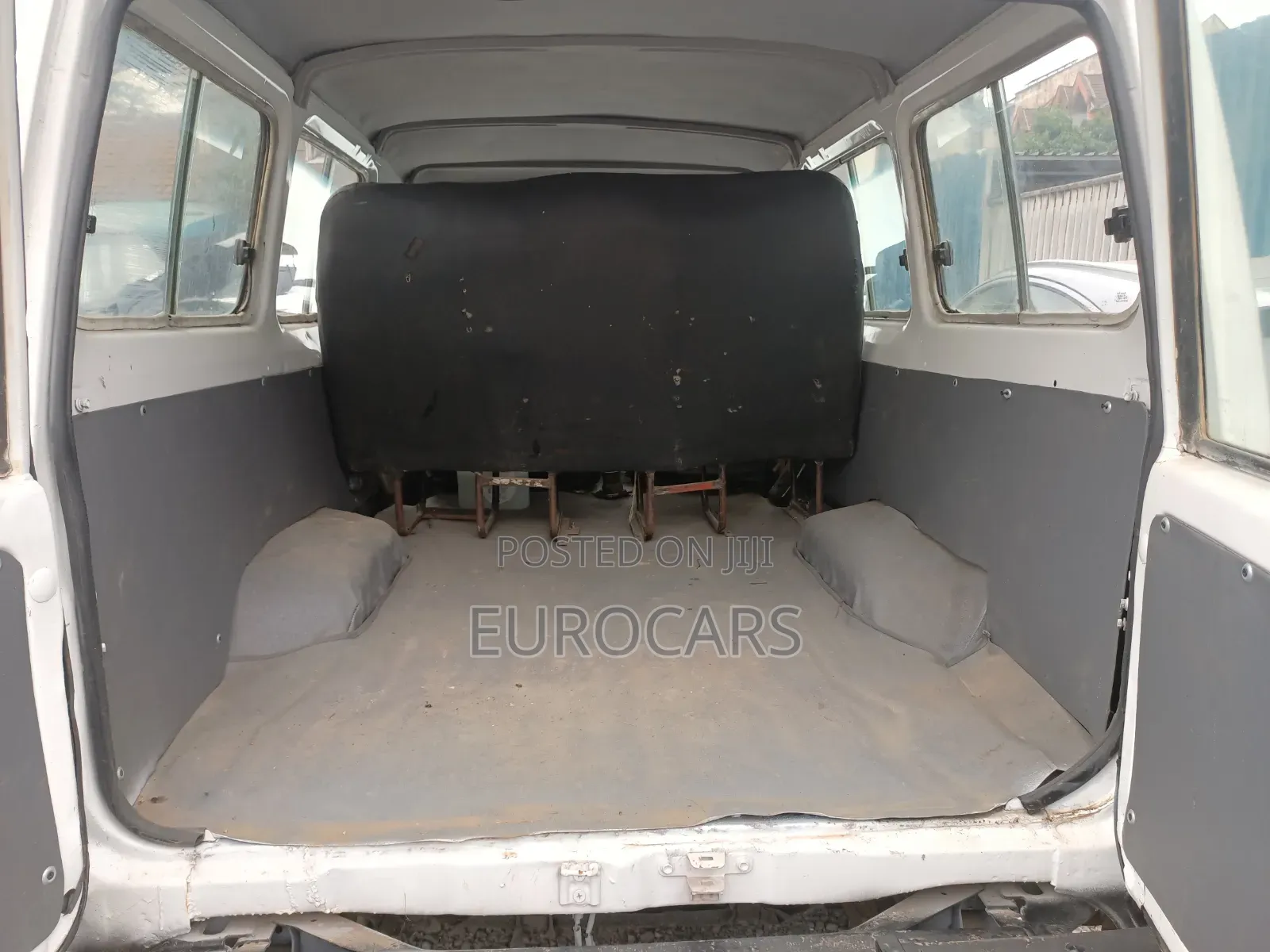 Toyota Land Cruiser 2006 White