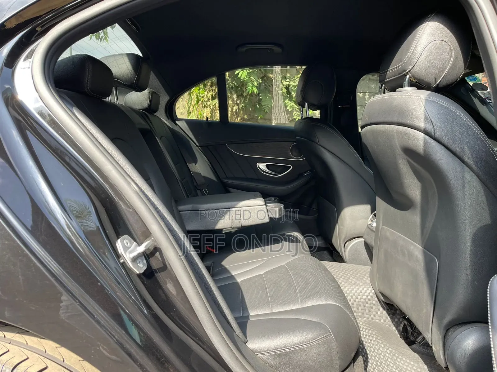 Mercedes-Benz C200 2018 Black