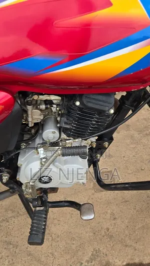 Bajaj Boxer 125 2025 Red