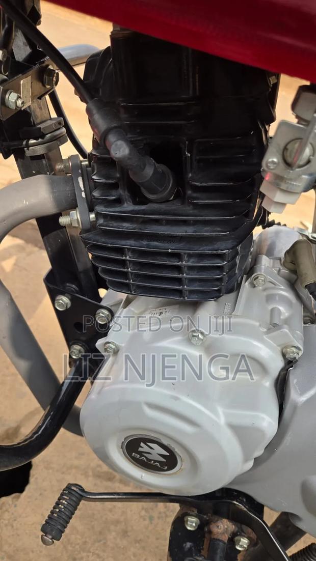 Bajaj Boxer 125 2025 Red - thumbnail 7
