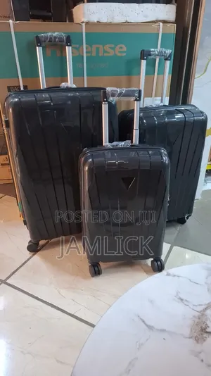 Black Unbreakable Pp 3-in-1 Suitcase Set - Pt