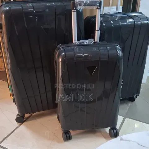 Black Unbreakable Pp 3-in-1 Suitcase Set - Pt
