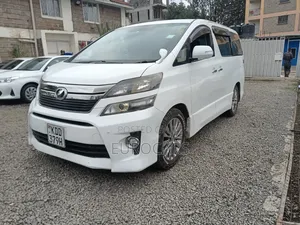 Toyota Estima 2013 White