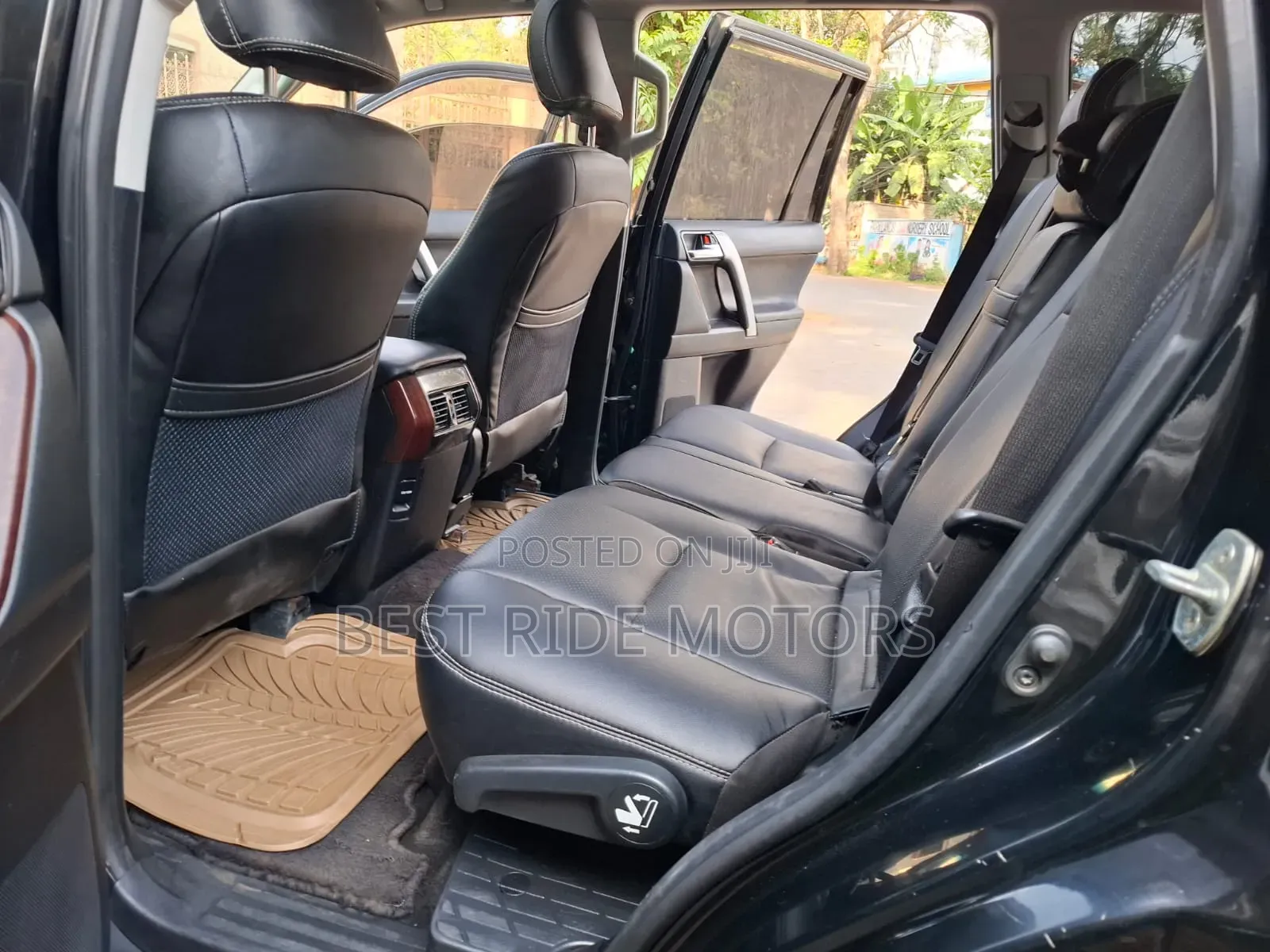 Toyota Land Cruiser Prado 2014 Black