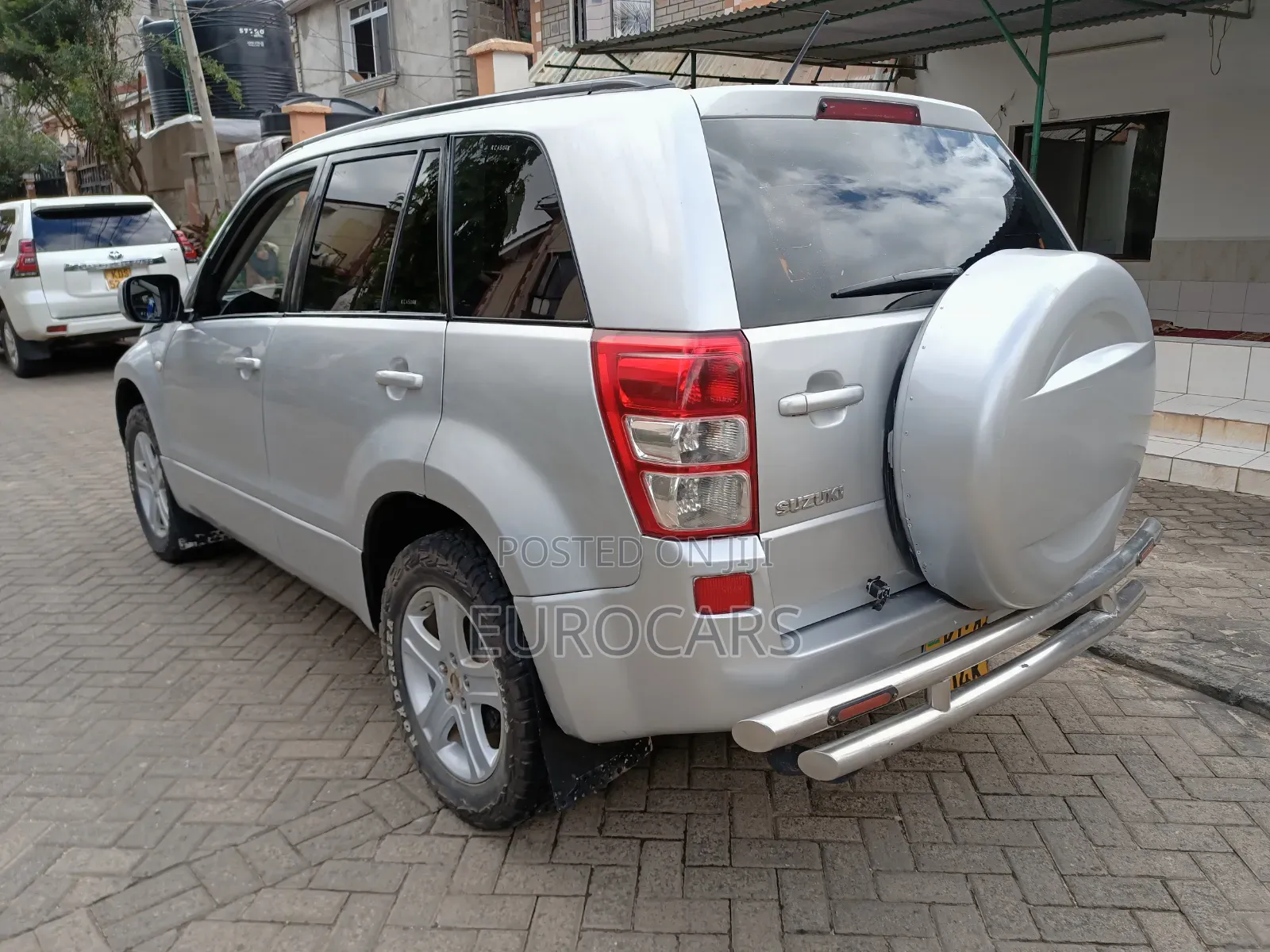 Suzuki Grand Vitara 2010 Silver