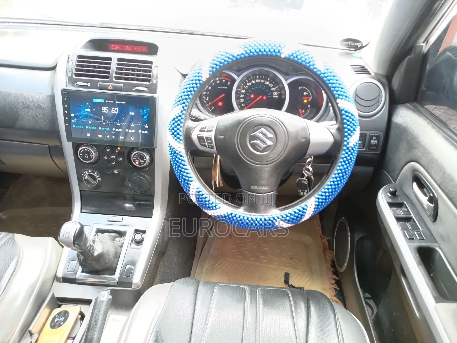 Suzuki Grand Vitara 2010 Silver