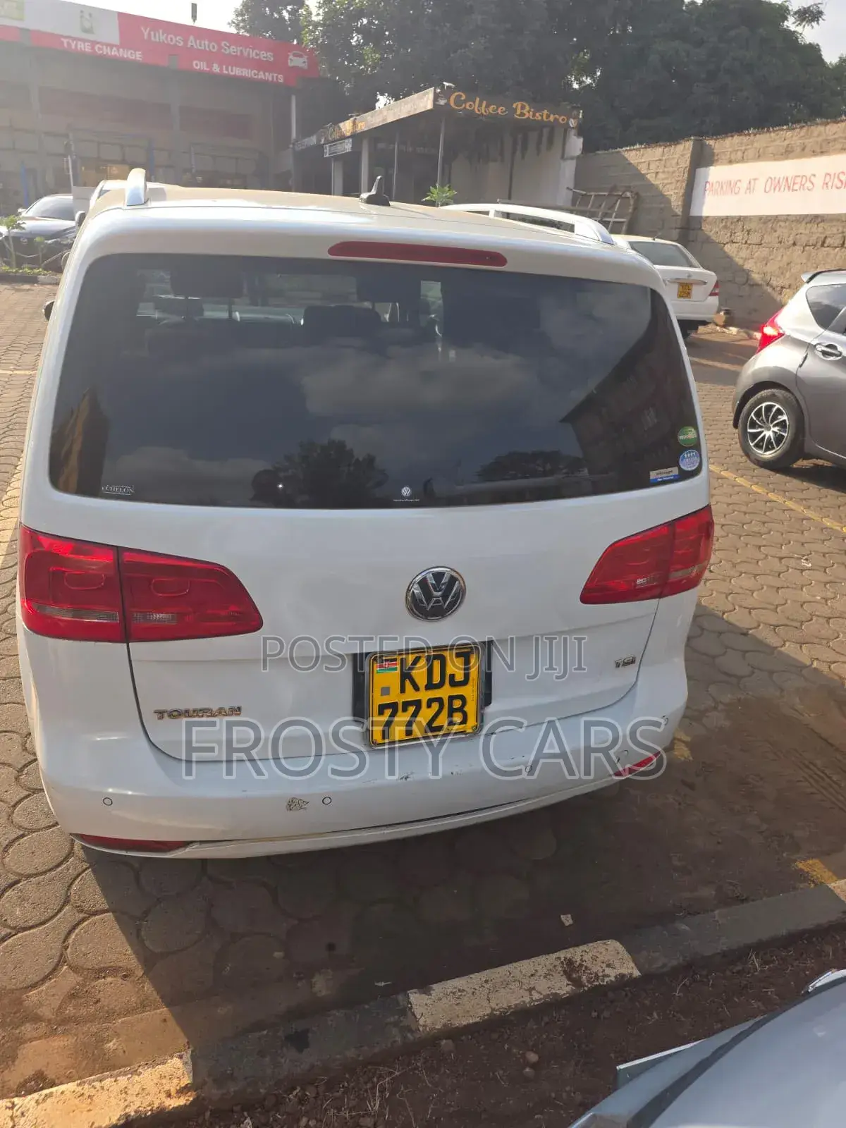 Volkswagen Touran 2015 White