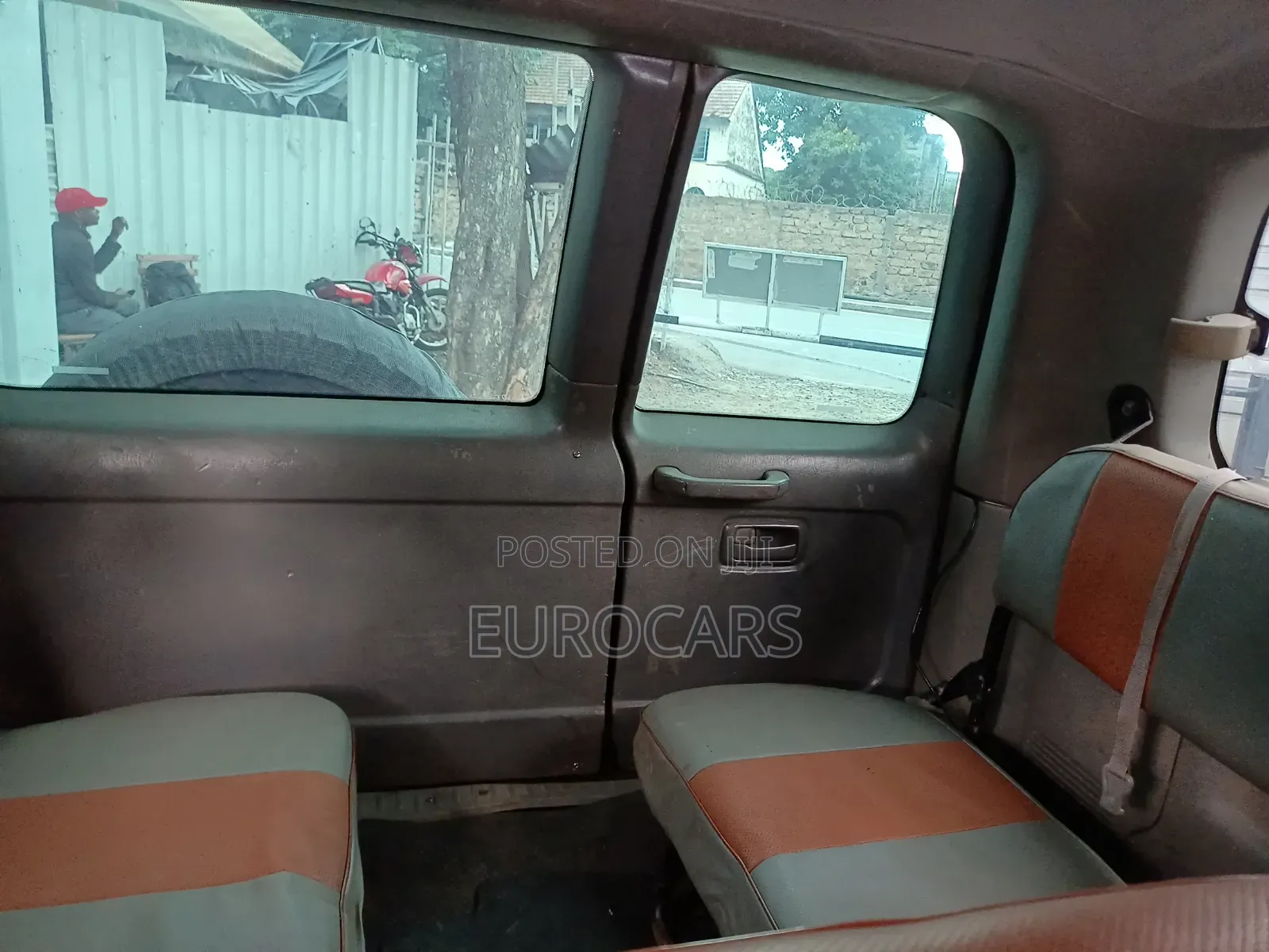 Toyota Land Cruiser 2004 Gray