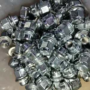 Wheel Chrome Nut With Washer Short