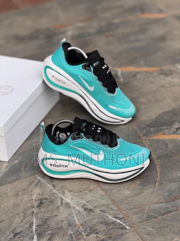 Nike Vomero Plus Road Running Shoes Size 38-45 - thumbnail 6