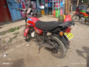 Bajaj Boxer 150 UG 2021 Red