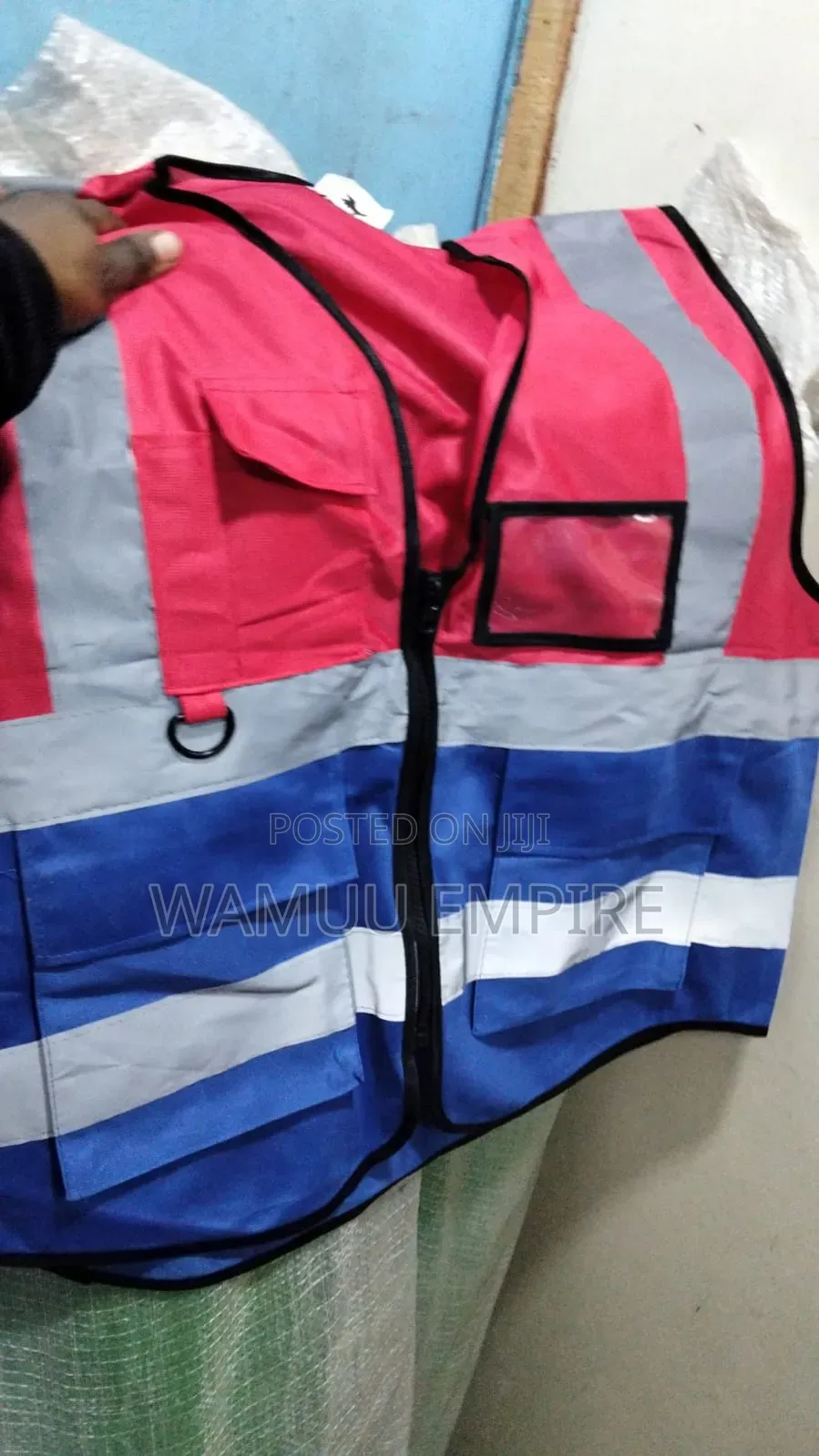 Pocket And Zip Executive Reflector Vest