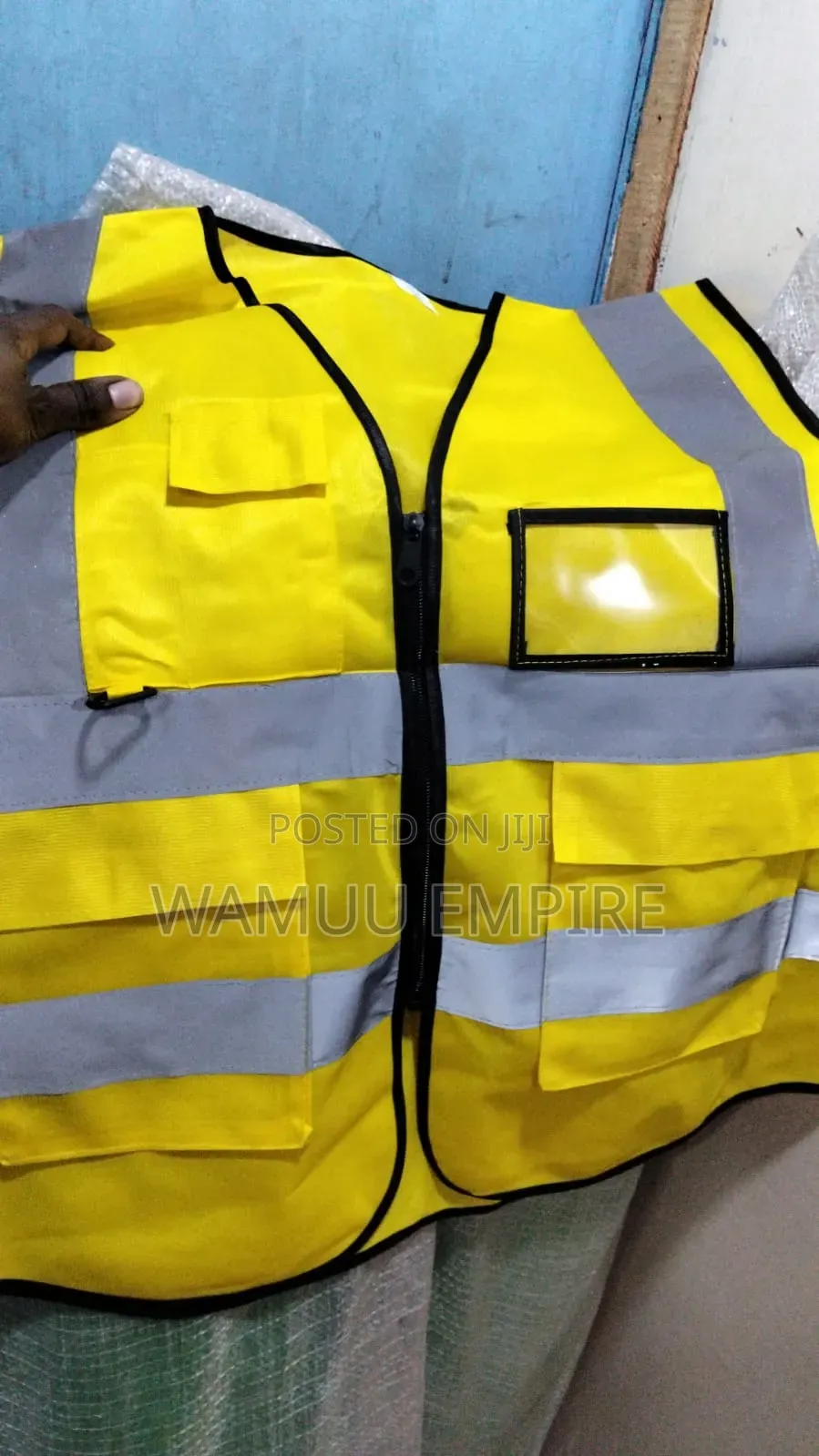 Pocket And Zip Executive Reflector Vest