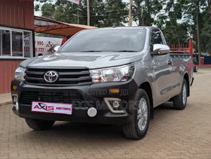Toyota Hilux 2019 Silver