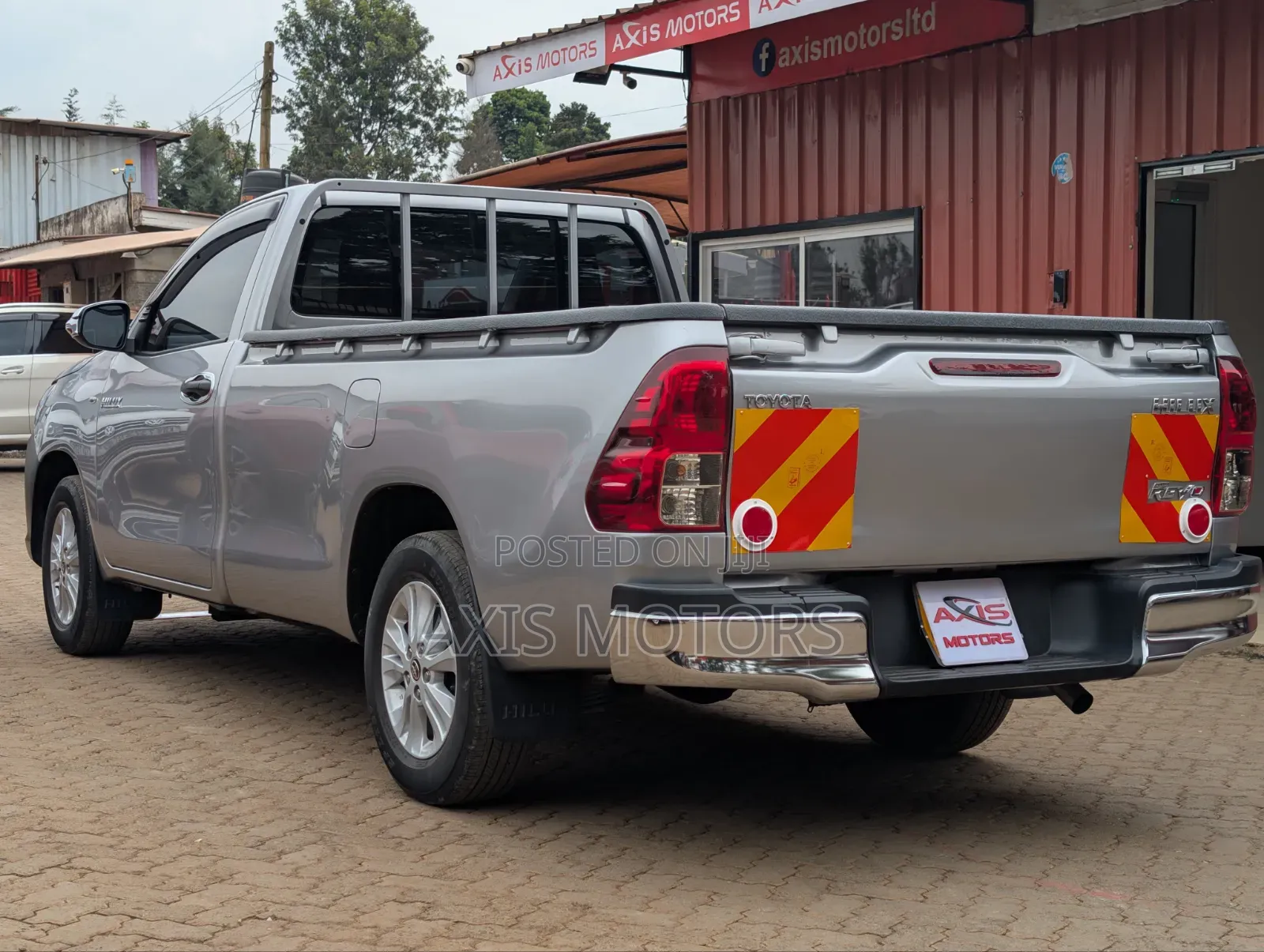 Toyota Hilux 2019 Silver