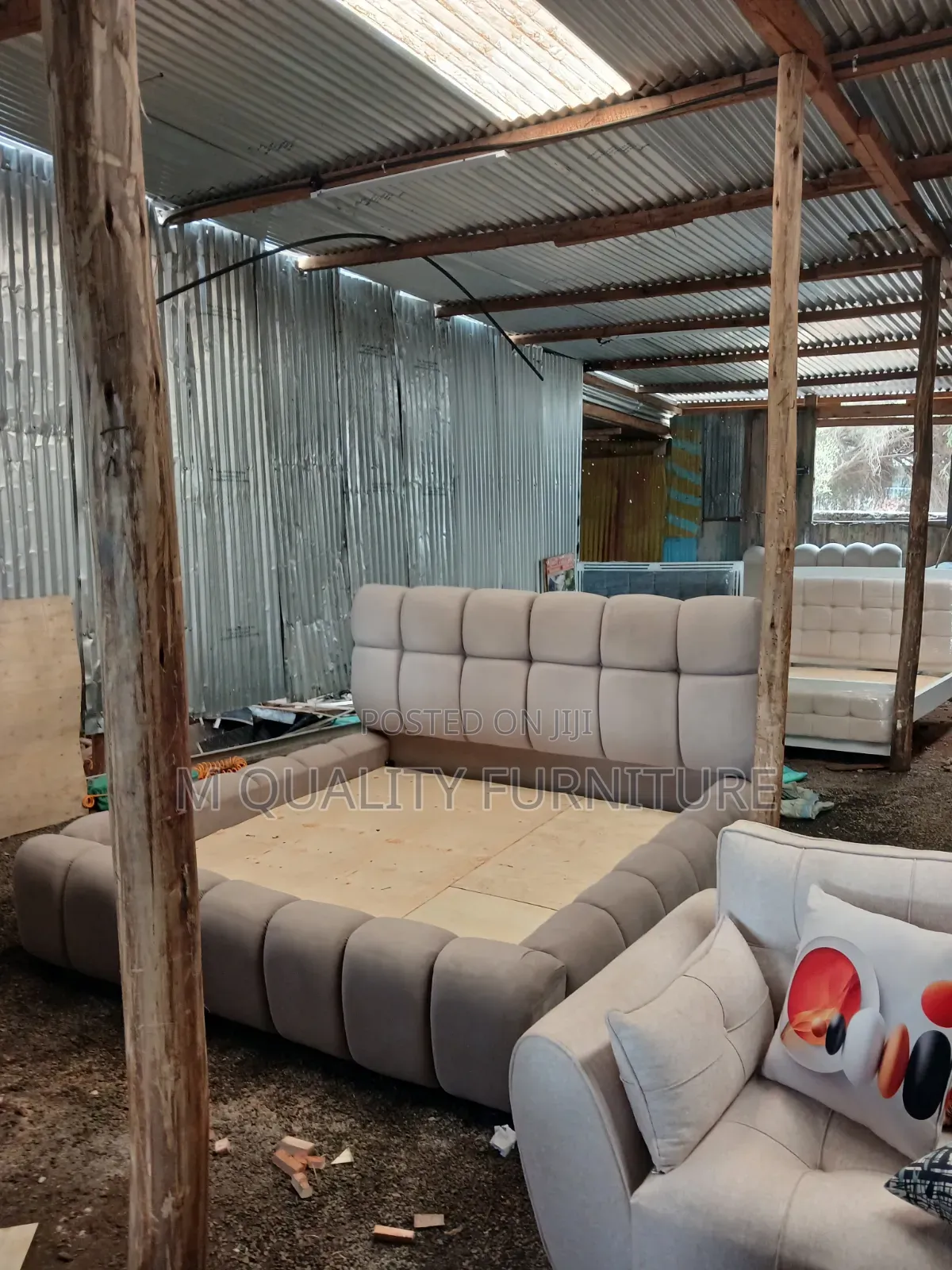 Cream Unique Comfy Bubble Bed