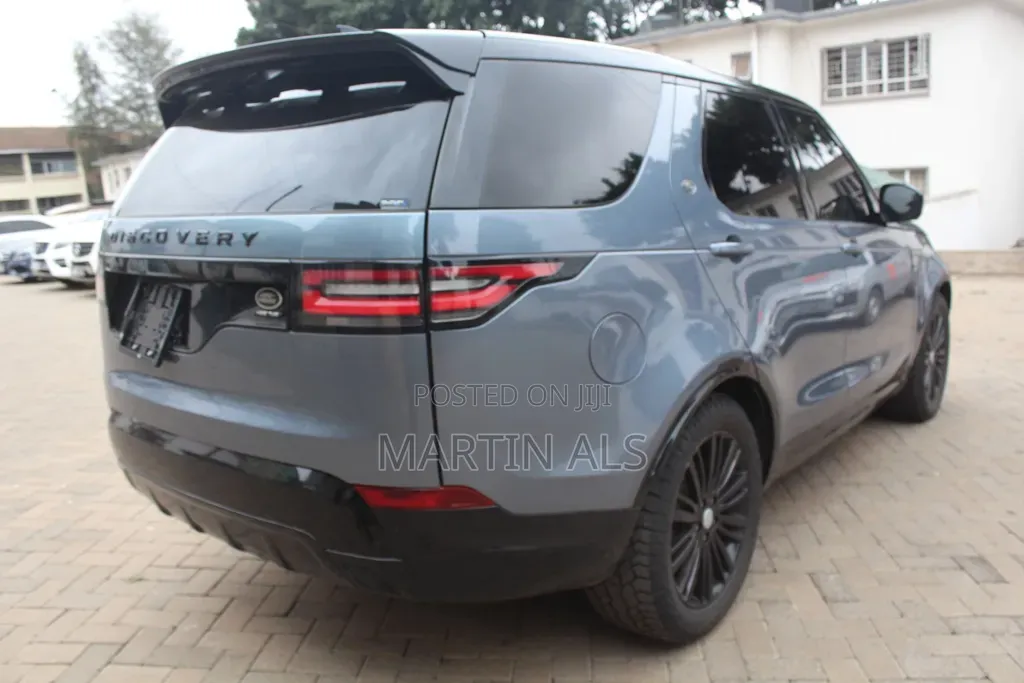 Land Rover Discovery 2018 Gray