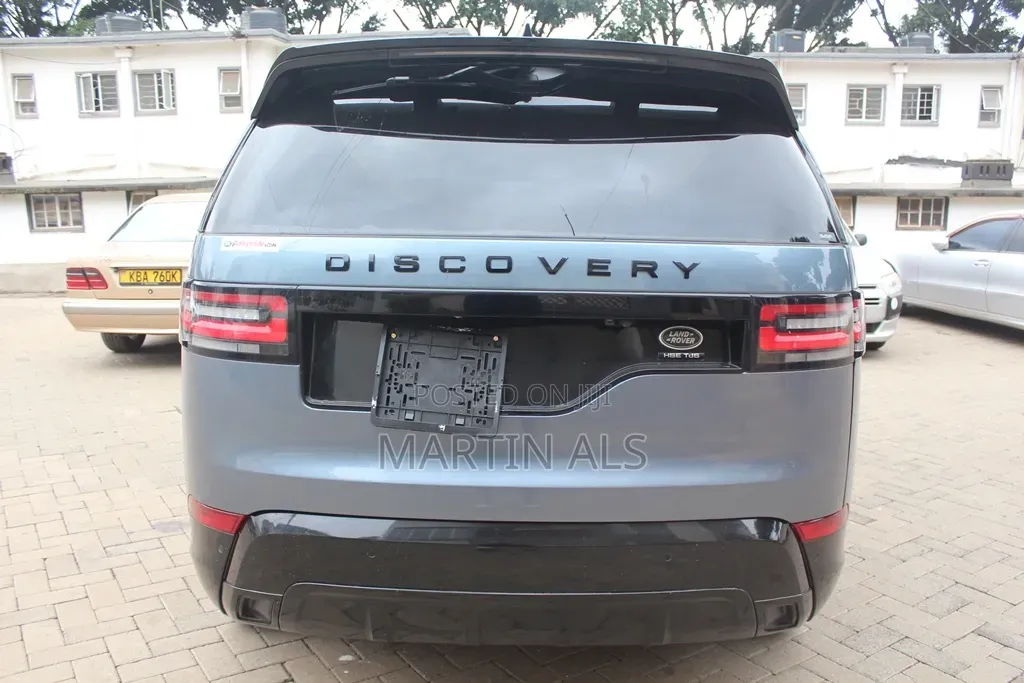 Land Rover Discovery 2018 Gray