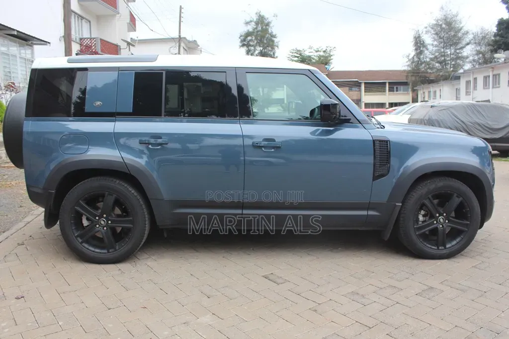 Land Rover Defender 2020 Gray
