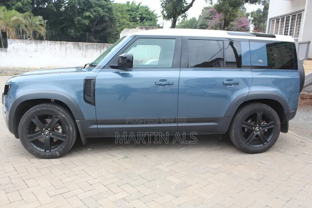 Land Rover Defender 2020 Gray