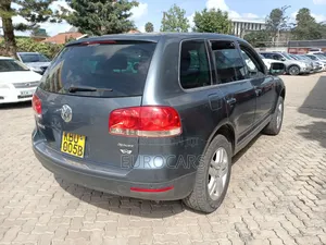 Volkswagen Touareg 2005 Gray