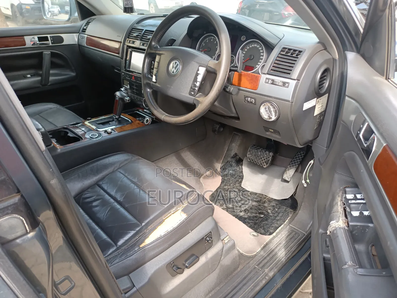 Volkswagen Touareg 2005 Gray
