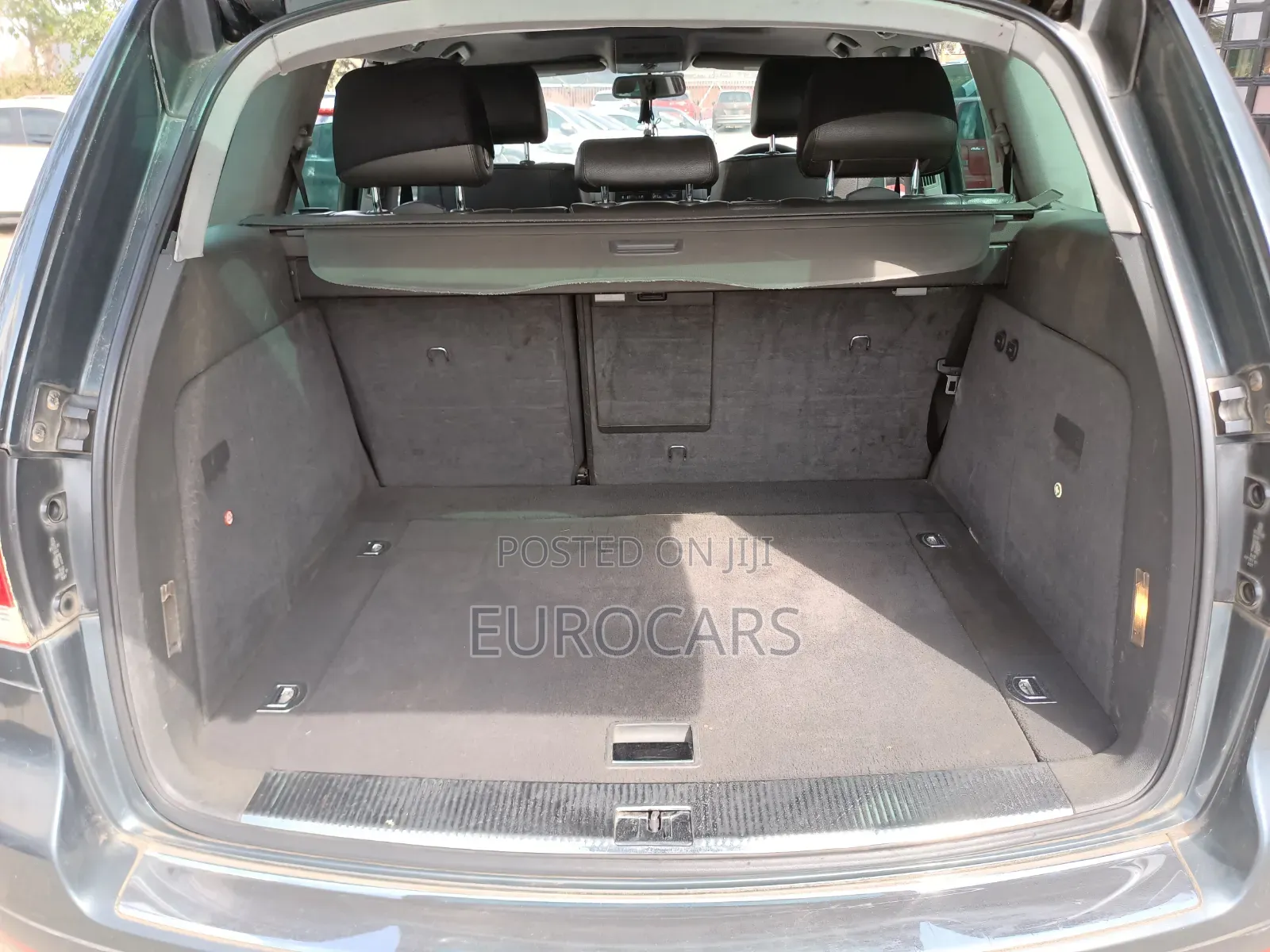 Volkswagen Touareg 2005 Gray