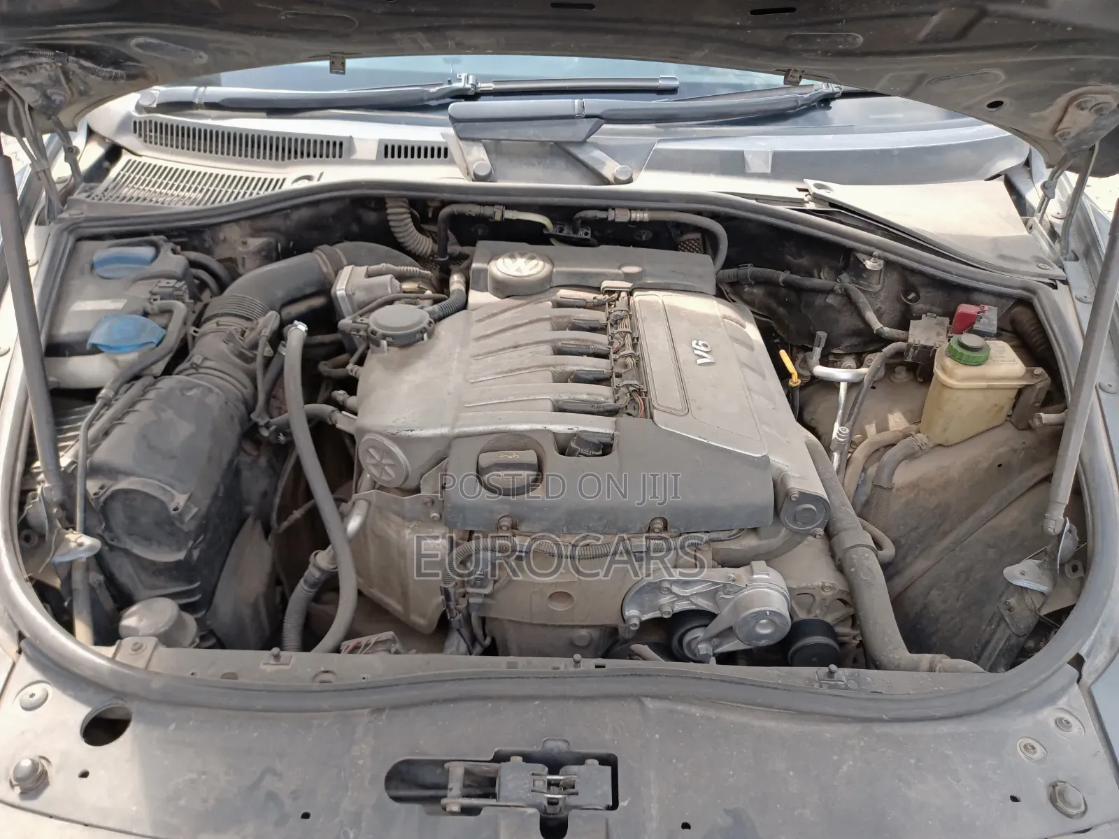 Volkswagen Touareg 2005 Gray