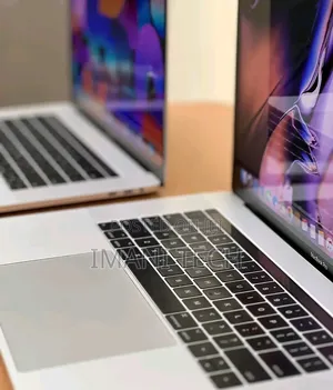 Laptop Apple MacBook Pro 2017 16GB Intel Core i7 SSD 256GB