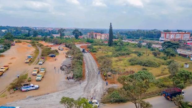 3/4 Acre Plot Touching Tarmac Suitable for Petrol Station in Juja ^Jm