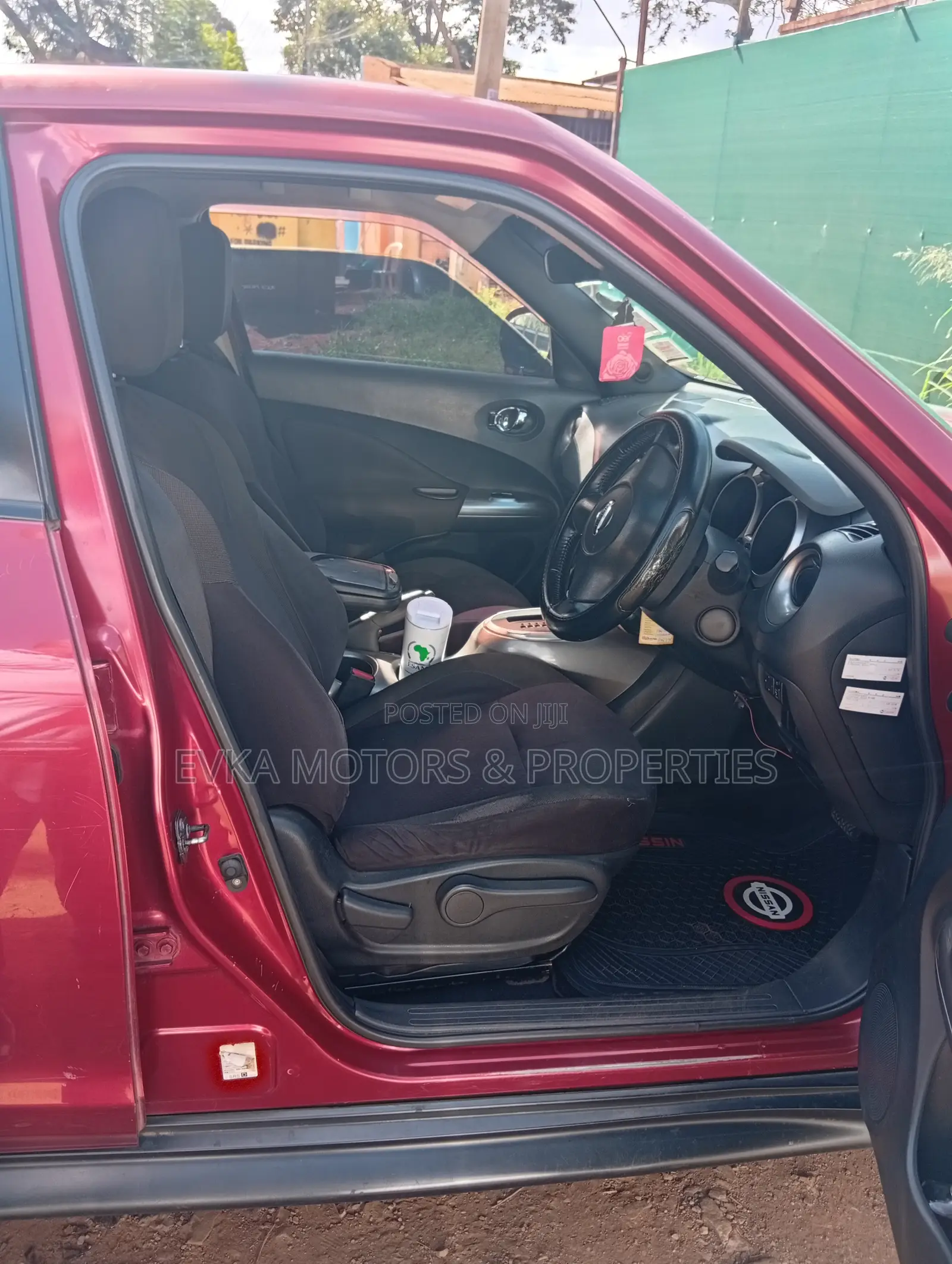 Nissan Juke 2011 Gold