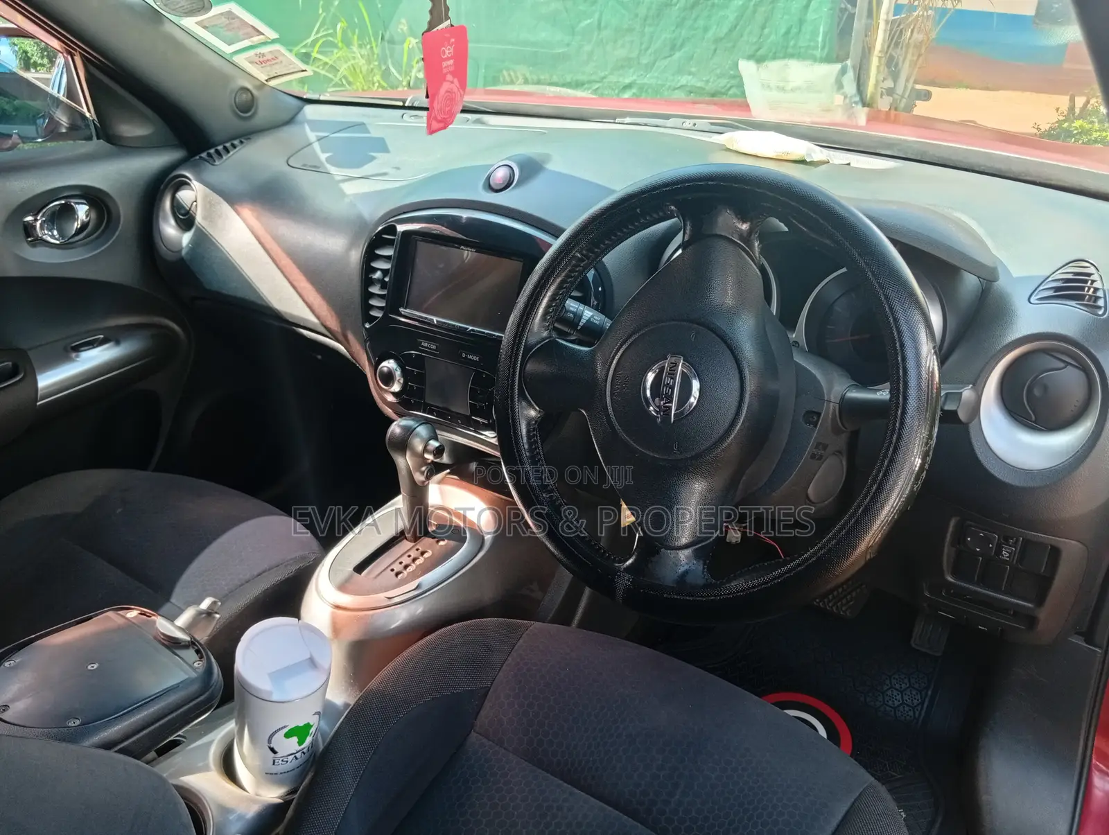 Nissan Juke 2011 Gold