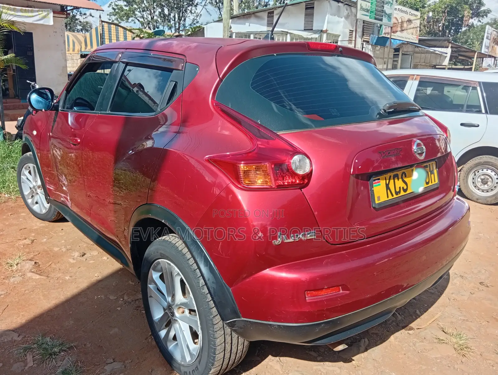 Nissan Juke 2011 Gold