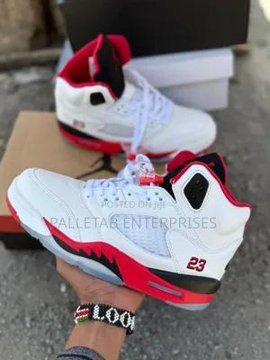 J5 Sneakers