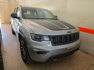 Jeep Grand Cherokee 2018 Silver