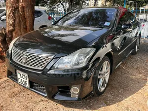 Toyota Crown 2010 Black