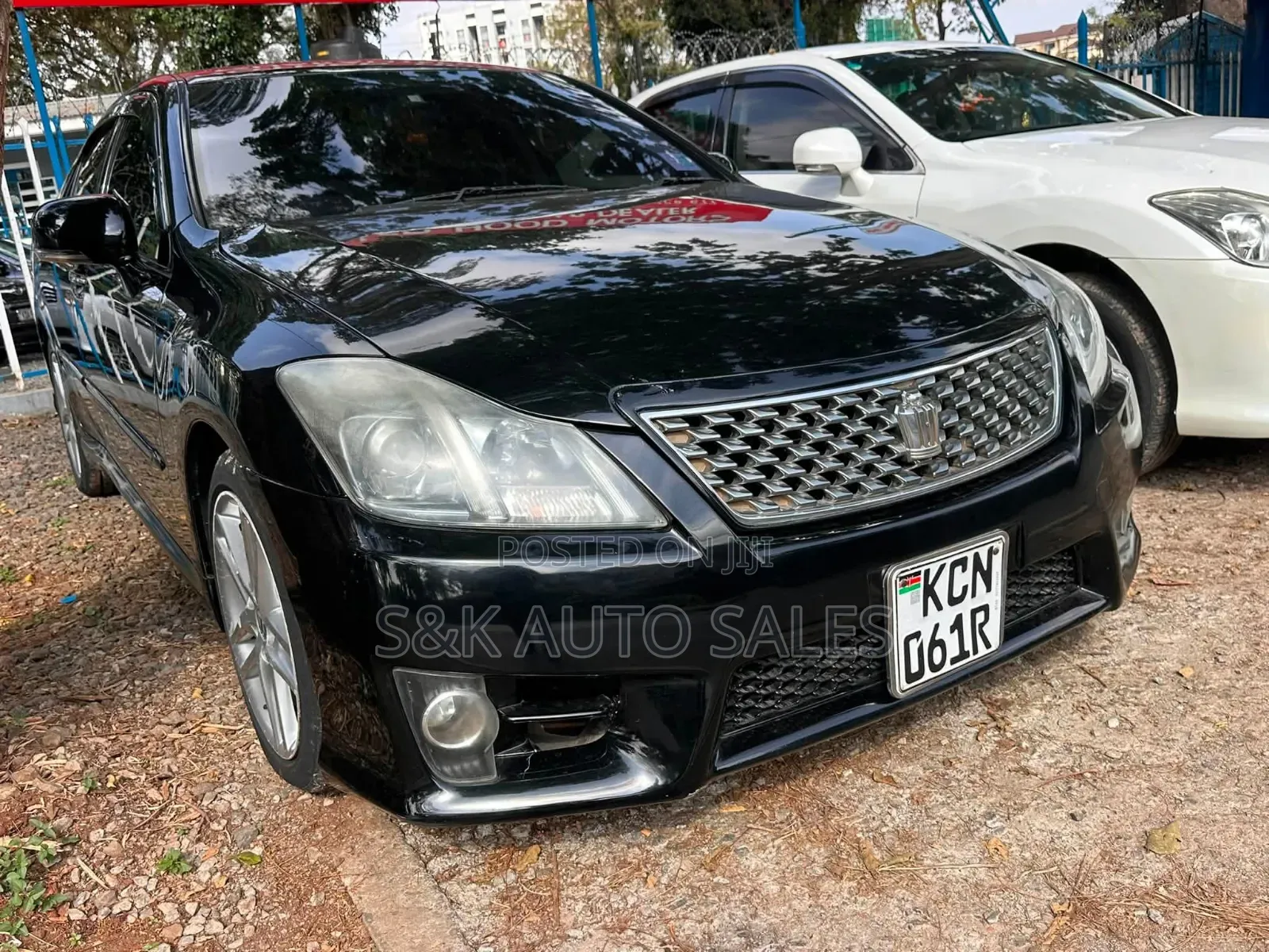 Toyota Crown 2010 Black