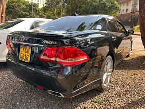 Toyota Crown 2010 Black