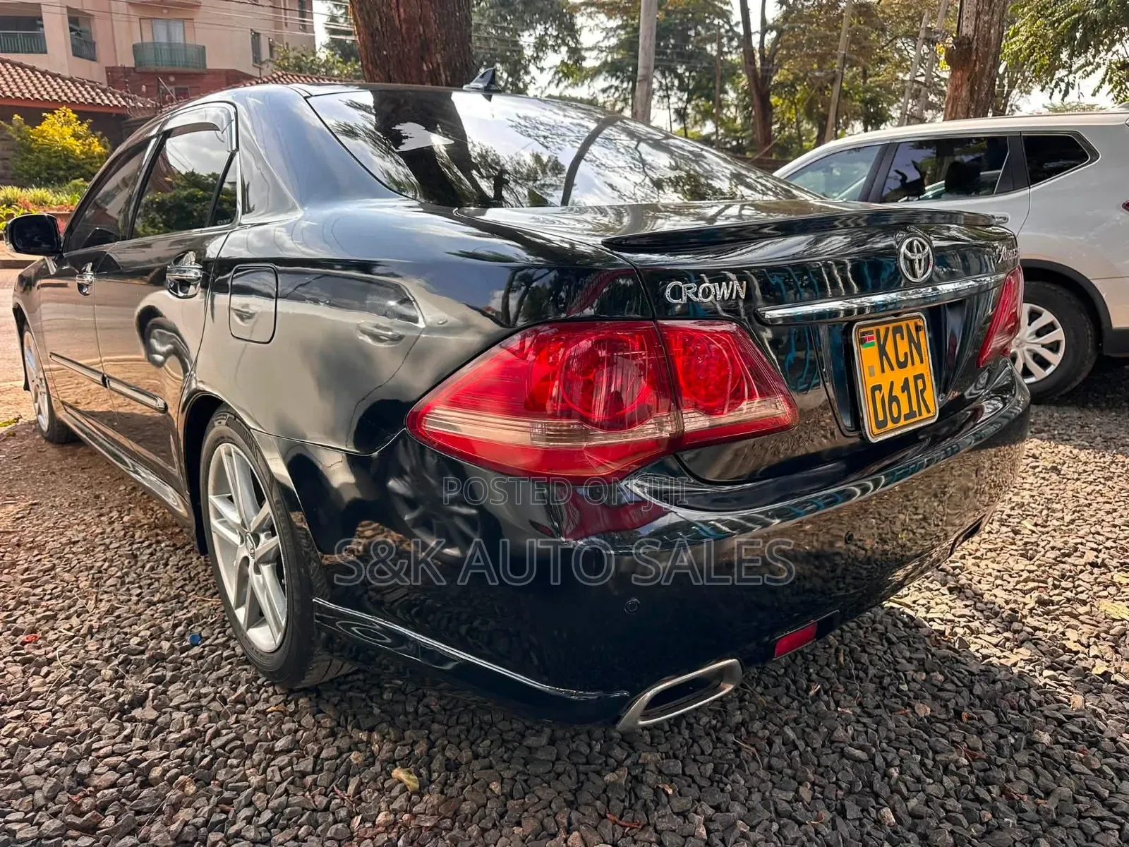 Toyota Crown 2010 Black