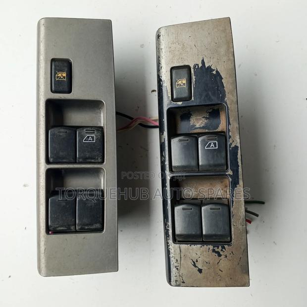 Nissan Navara Main Switch - main view