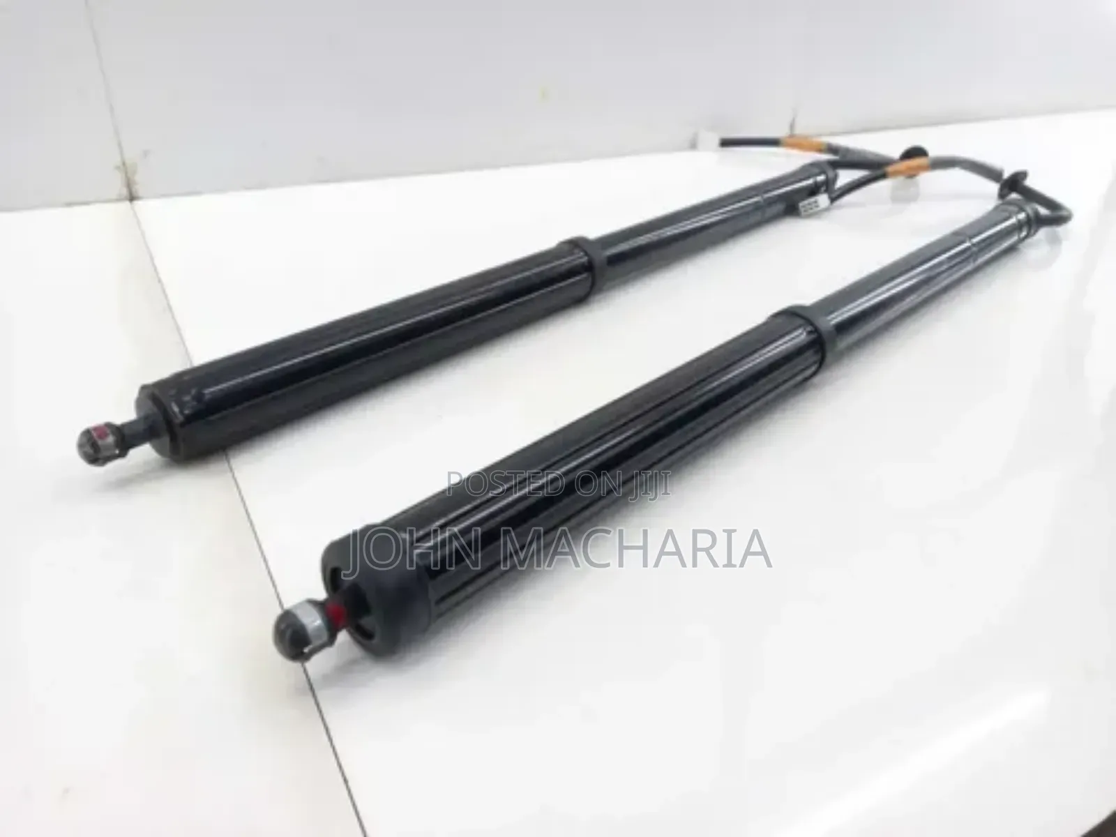 Replacement Electric Boot Shock for Toyota Fortuner