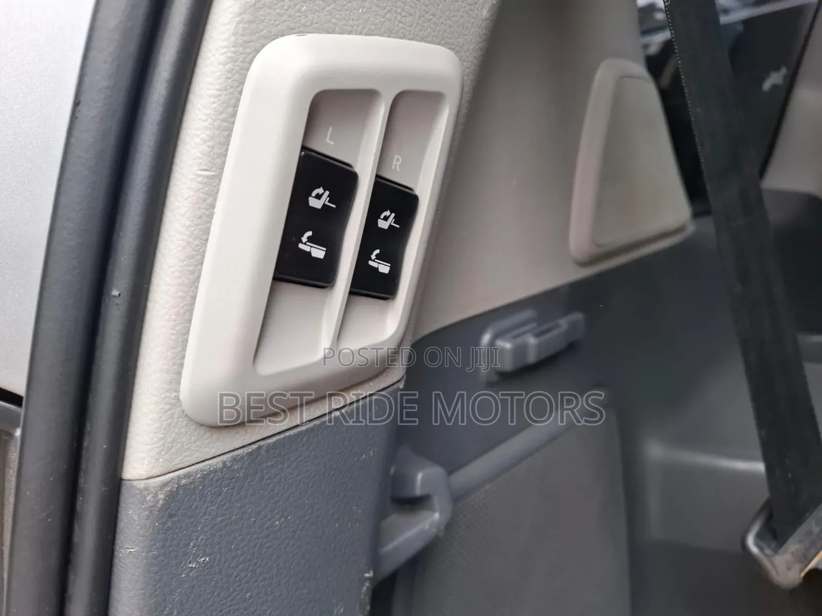 Toyota Land Cruiser Prado 3.0 TD 2010 Silver