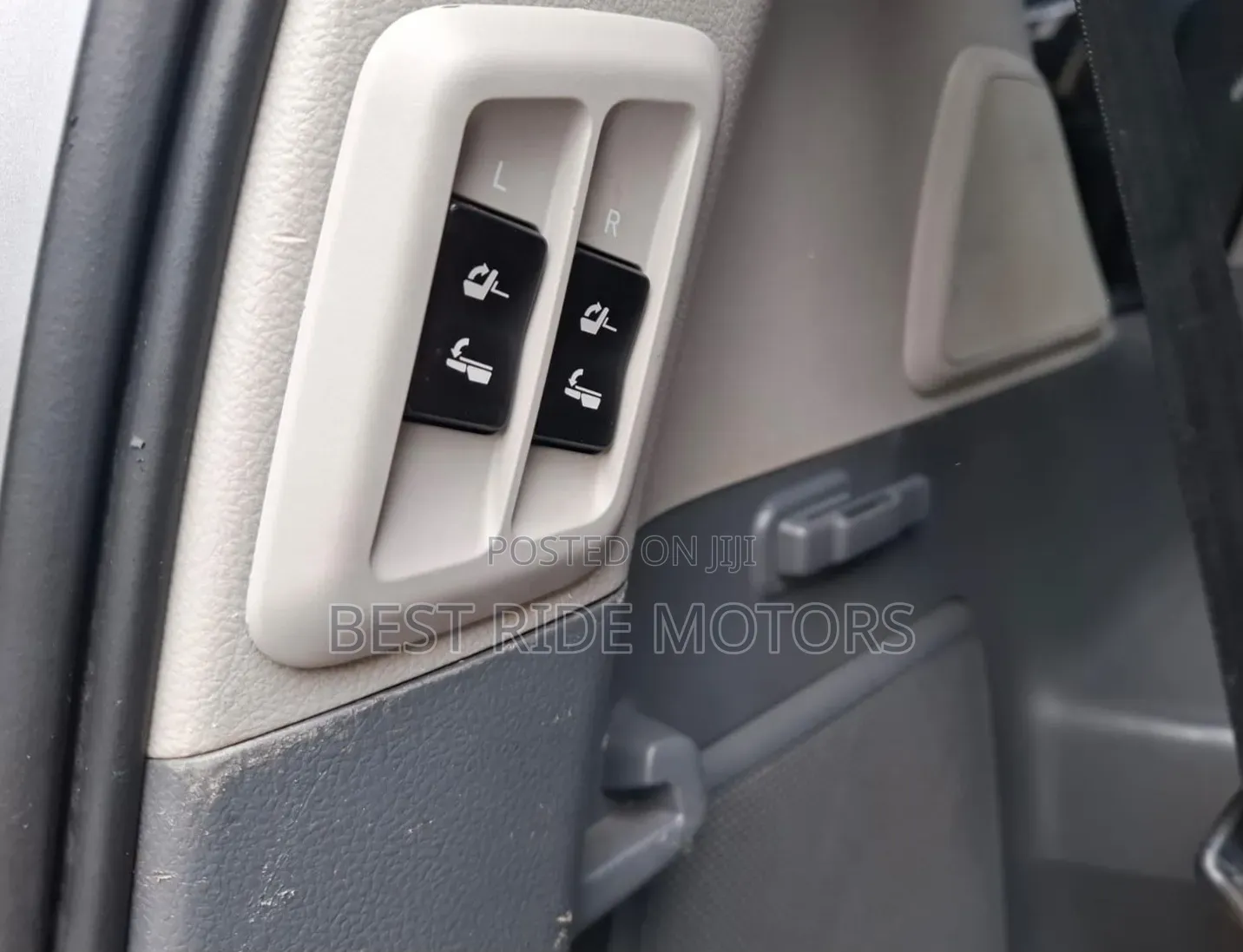 Toyota Land Cruiser Prado 3.0 TD 2010 Silver