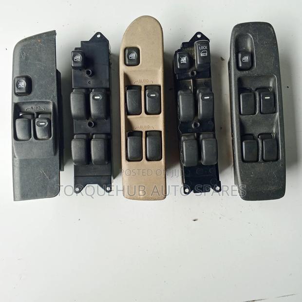 Mitsubishi Colt/Pajero Window Switch - main view